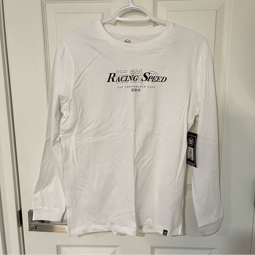 West49 Youth Long Sleeve Graphic Shirt – Size 14 (L) – New with Tags